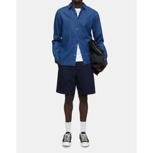 NEW CLOSED mens chino shorts in dark night